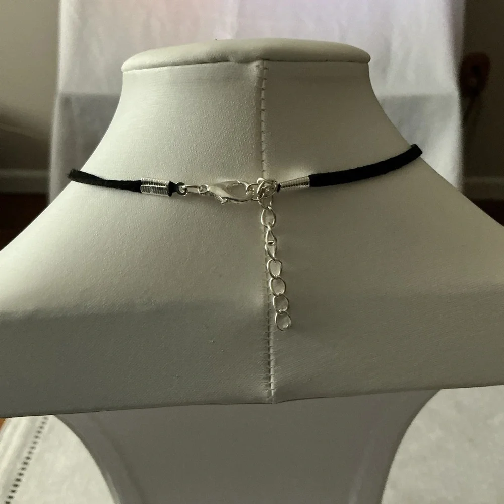 Amber/Brown Silver Tone Pendant Necklace and Earrings